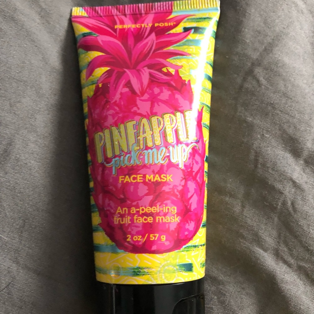 Perfectly posh pineapple face mask